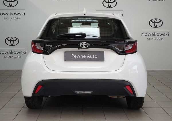 Toyota Yaris cena 66500 przebieg: 62395, rok produkcji 2021 z Brzeg małe 352